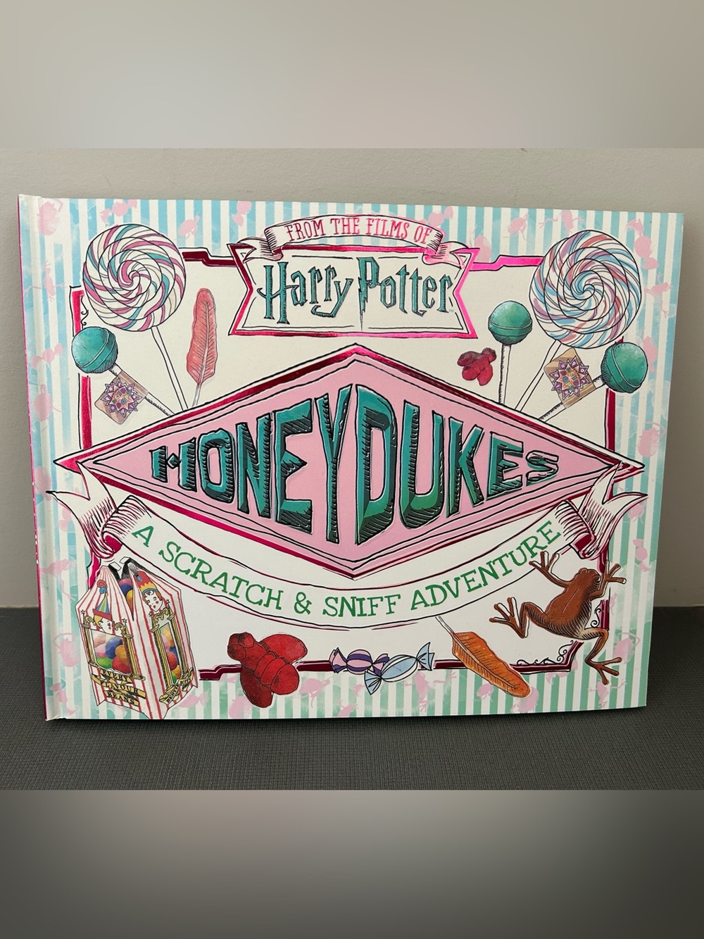 Harry Potter Honeydukes Scratch & Sniff Adventure Book